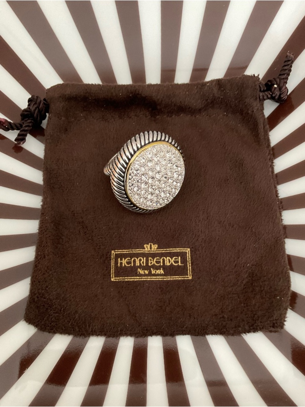 Rare Henri Bendel Luxe Two-Tone Mixed Metal Pave Split Cable Dome Ring